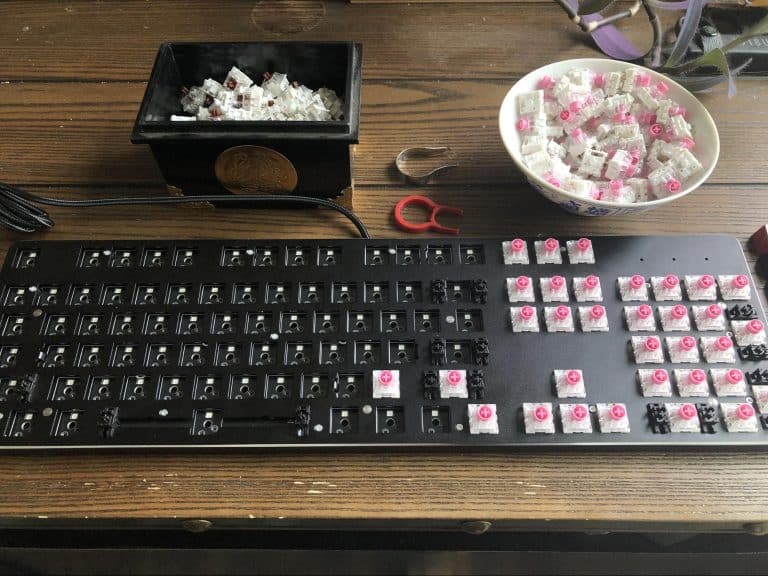 How to Change Mechanical Keyboard Switches